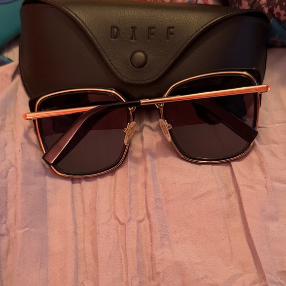 Diff Eyewear Black and Gold Square Sunglasses - Picture 2 of 2